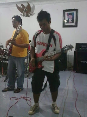 BelajarGitar.net | Kursus Gitar Pemula | Kursus Gitar Offline dan Online