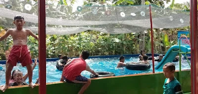 KOLAM RENANG TITRA MINA