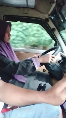 Soto & Opor Bu Menik