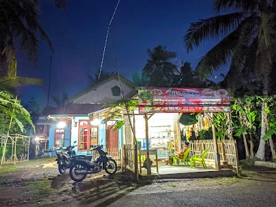 Warung Rifa Akbar Ibu Mukaromah