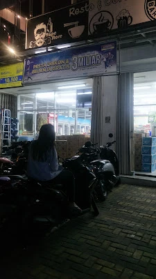 Indomaret Pantai Barat