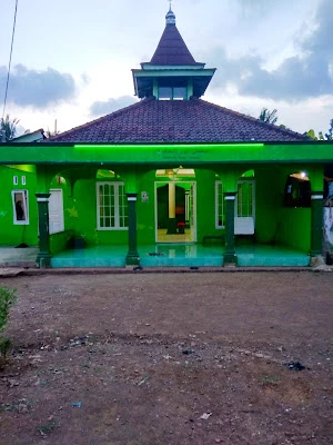 Mushola ( TPQ & MADIN ) Nurul Hikmah Bonjati