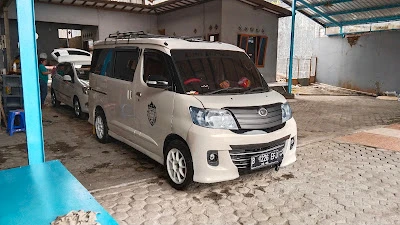 Den Obozz tour&travel