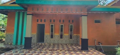 PENJAHIT SOLIH