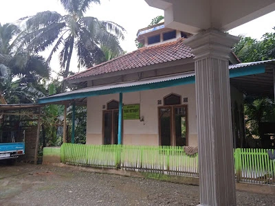 MUSHOLA DARUL MUTTAQIEN