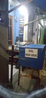 Warung nasi uduk mamah syakif
