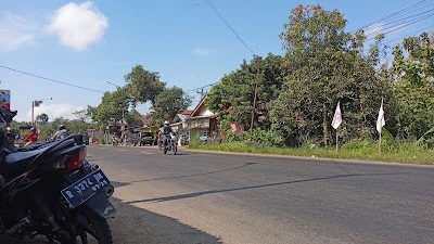 Warung Makan "Bunga Mawar"