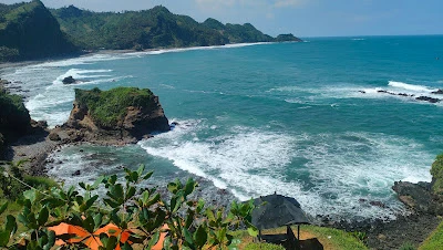 Blue Ocean Waterspot