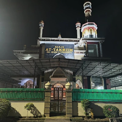 Masjid At-tahrim komplek dinas pendidikan