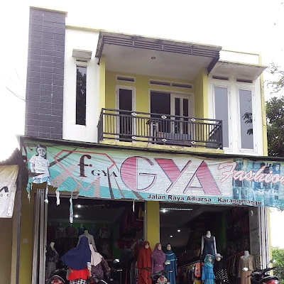 Sopy busana