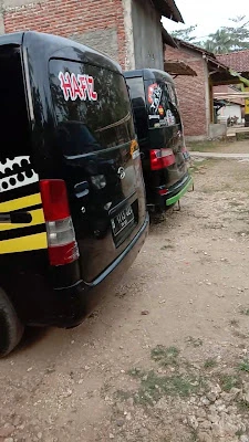 Ary Armel Travel