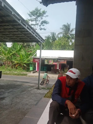 Toko dan warung soto Riyanto