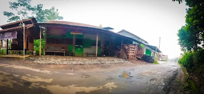 Warung Makan Yu Sato