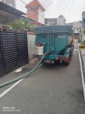 Sedot wc sikembar