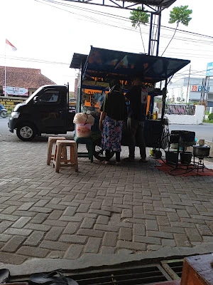 Nasi Goreng Slawi Ayu "Sanusi"