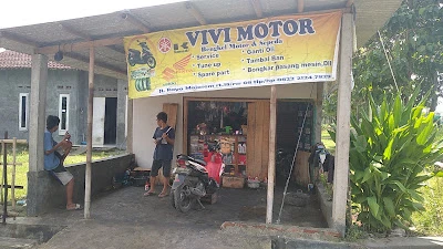 Bengkel motor vivi