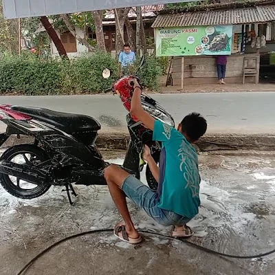 Cuci Motor Satu Jalan