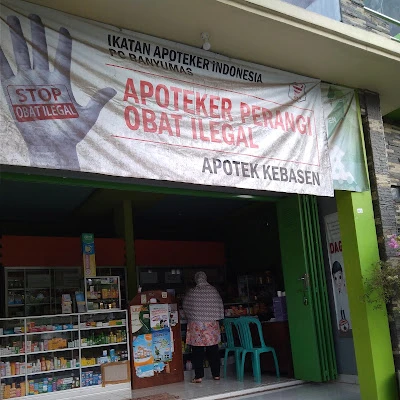 APOTEK BERLIAN
