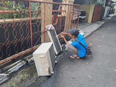 SERVICE AC (AZTRON TEKNIK CILACAP)