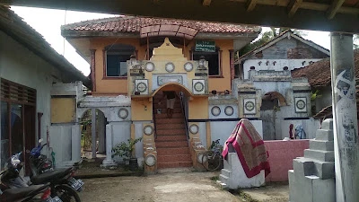PONDOK DAARUNNAJAH