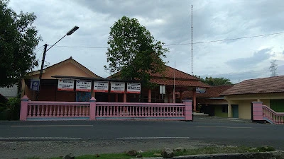 Balai Desa Jeruklegi Kulon