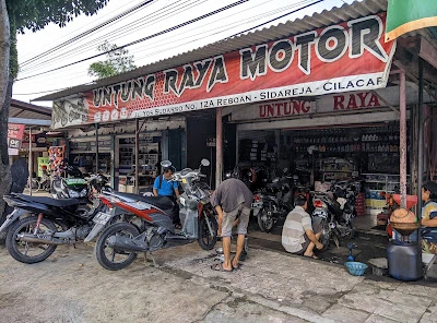 Untung Raya Motor