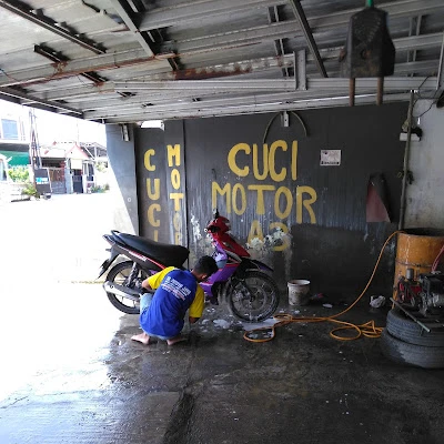 Cuci Steam Mobil & Motor