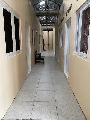Kos Ibu Ani Setyaningsih dan Warung