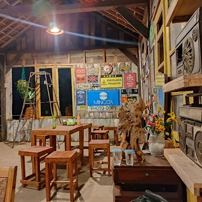 LESEHAN NGOPI DAN KARAOKE MISTERYUS