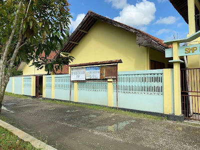 SMP NEGERI 3 AYAH