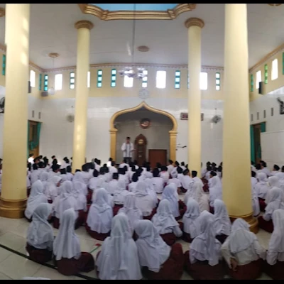 MI Ma'arif Nu 02