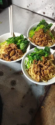 Bakso & Mie Ayam " KEBON DUREN "