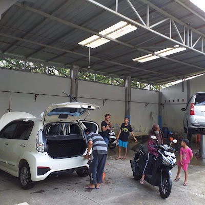 Rubi Steam Cuci Sepeda Motor & Mobil
