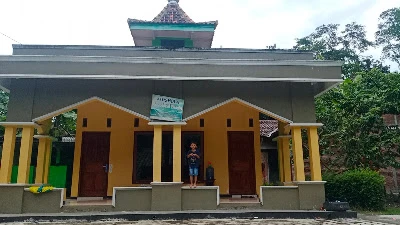 Mushola roudhatul banin