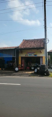 "Garasi Ban" jl.srandil glempang pasir