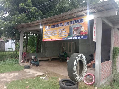 Bengkel motor Om bewok