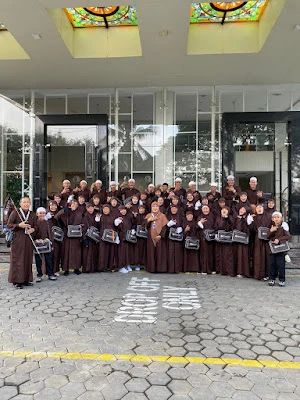 FOCUS AKHIRAT KITA - TRAVEL UMROH HAJI TERMURAH PURWOKERTO DAN SEKITARNYA