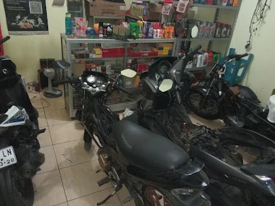 Bengkel motor ungki