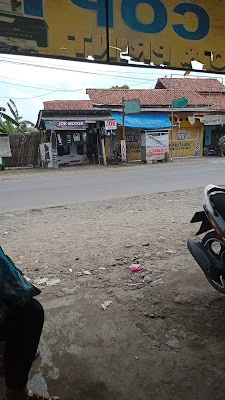 Halte Bus Kesugihan