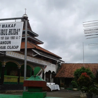 Madrasah Ibtidaiyah Ma`arif NU 01 Sidaurip