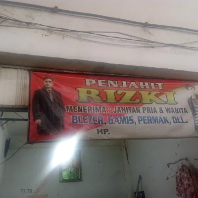 Bu Yati Penjahit pasar gede