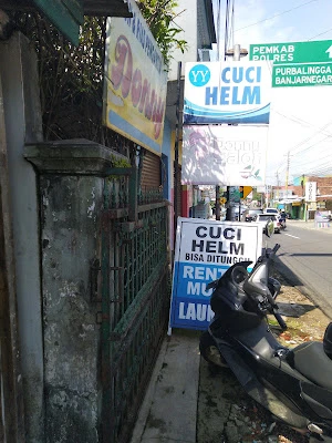 YY Cuci Helm