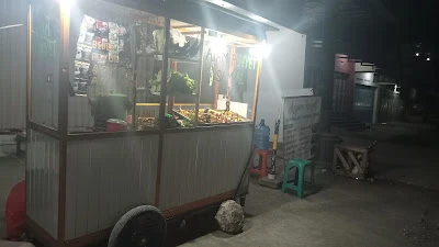 ayam penyet sambal ijo dan merah kang broto
