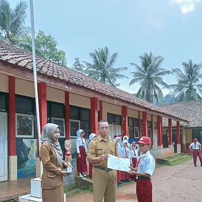 SD NEGERI 3 CIPARAKAN