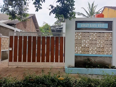 Ashley Djaya kost