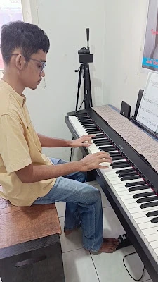Capricorn Kursus Musik