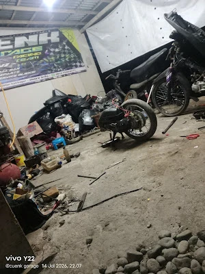 Bengkel motor cuenk garage racing team