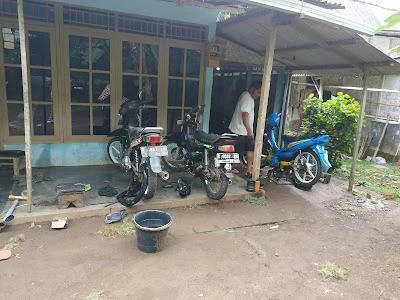 Uki Jaya Motor (Bengkel)