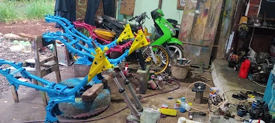 Bengkel otomotif Tessi Rapied