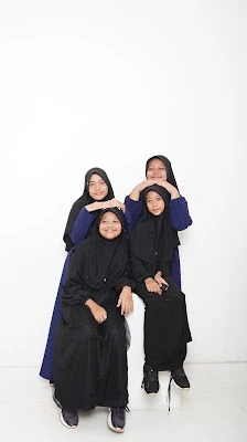 Sky Self Photo Studio